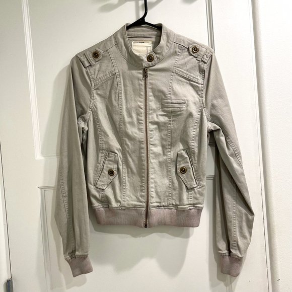 Forever 21 bomber jacket - Picture 1 of 7